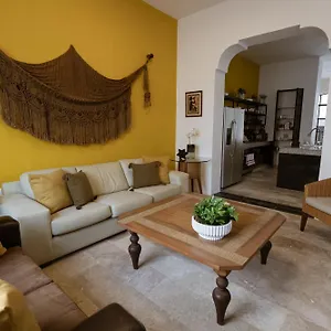 Casa Ubicada En El Corazon De Merida, Ac Y Piscina! Holiday home Merida